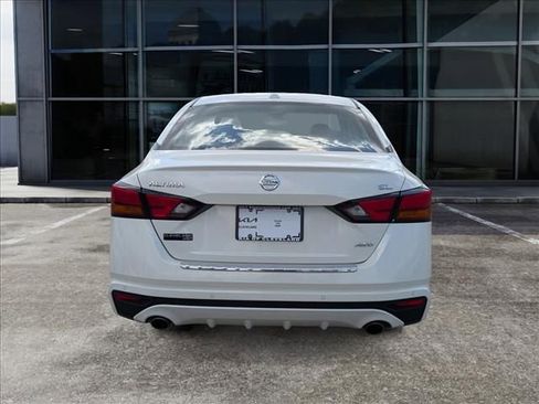 Used 2022 Nissan Altima 2.5 SL AWD/4WD image 6