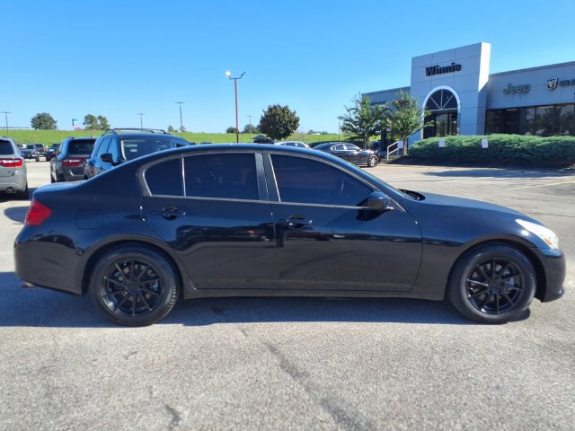 Used 2015 INFINITI Q40 w/ Moonroof Package RWD image 9