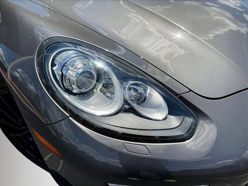 Used 2014 Porsche Panamera RWD image 31