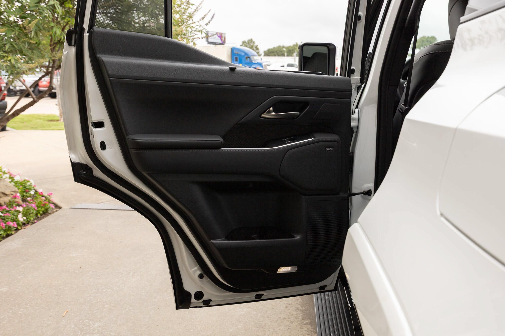 Used 2026 Lexus GX 550 w/ Accessory Package (2T) AWD/4WD image 47