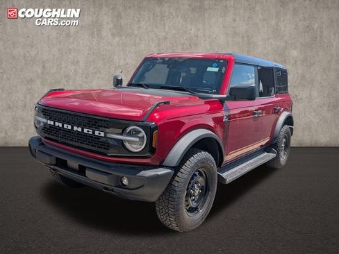 New 2026 Ford Bronco Outer Banks w/ Black Appearance Package AWD/4WD image 3