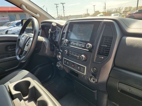 Used 2020 Nissan Titan S w/ S Utility Package image 7