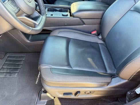 Used 2025 Nissan Pathfinder SL image 20