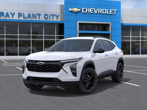 New 2026 Chevrolet Trax LT w/ Driver Confidence Package FWD image 6