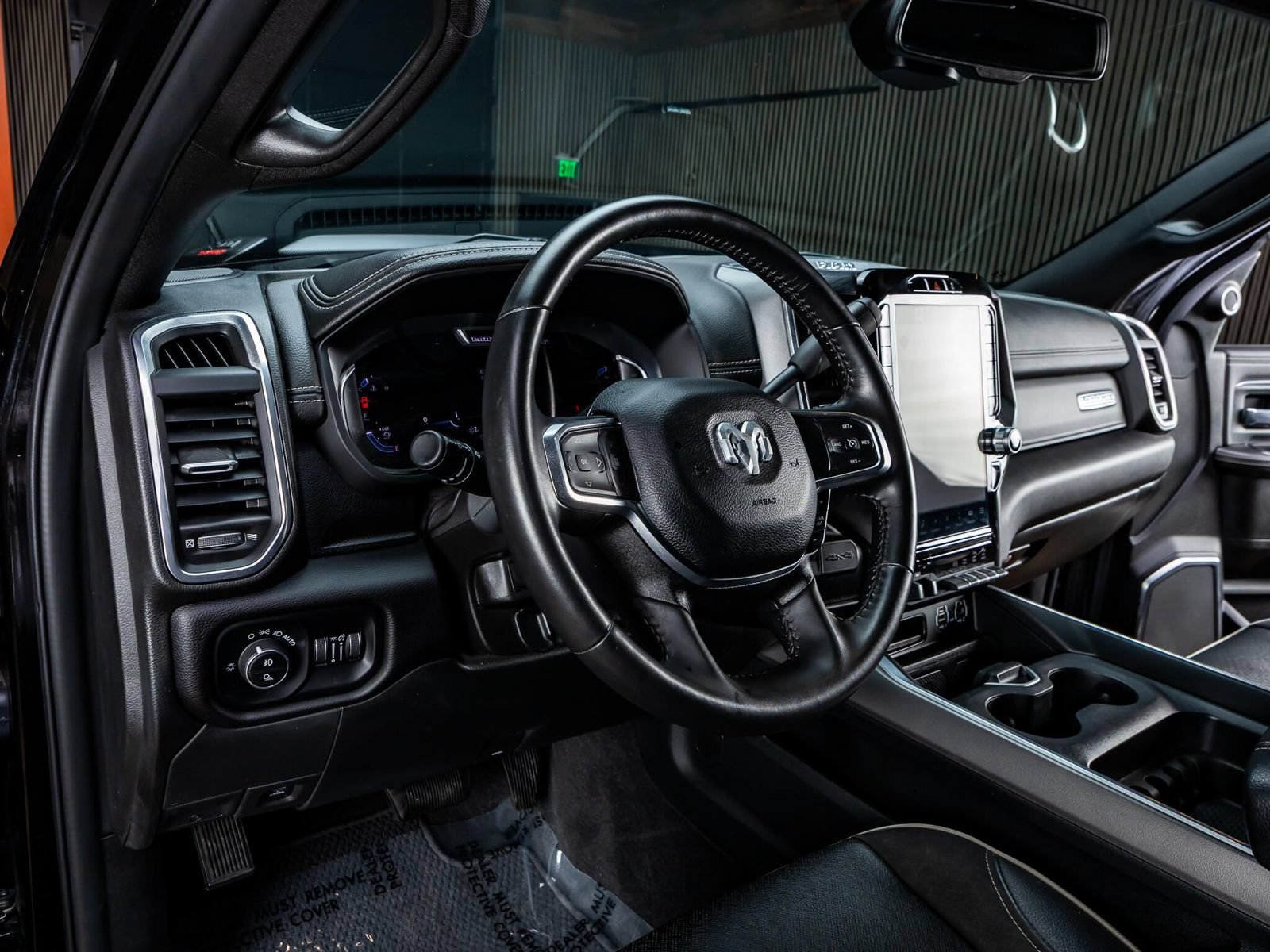 Used 2024 RAM 2500 Laramie w/ Night Edition AWD/4WD image 19