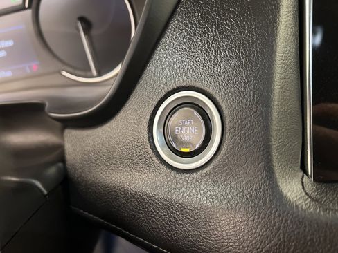 Used 2022 Cadillac XT4 Premium Luxury w/ Safety Alert Package image 16