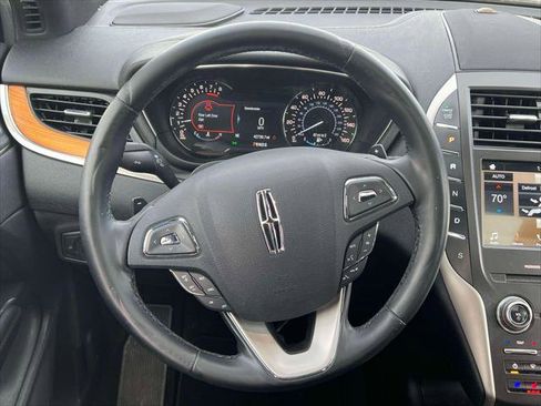 Used 2017 Lincoln MKC Reserve image 10
