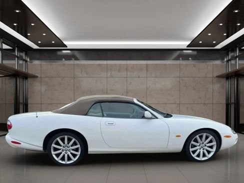 Used 2004 Jaguar XK8 Convertible RWD image 8