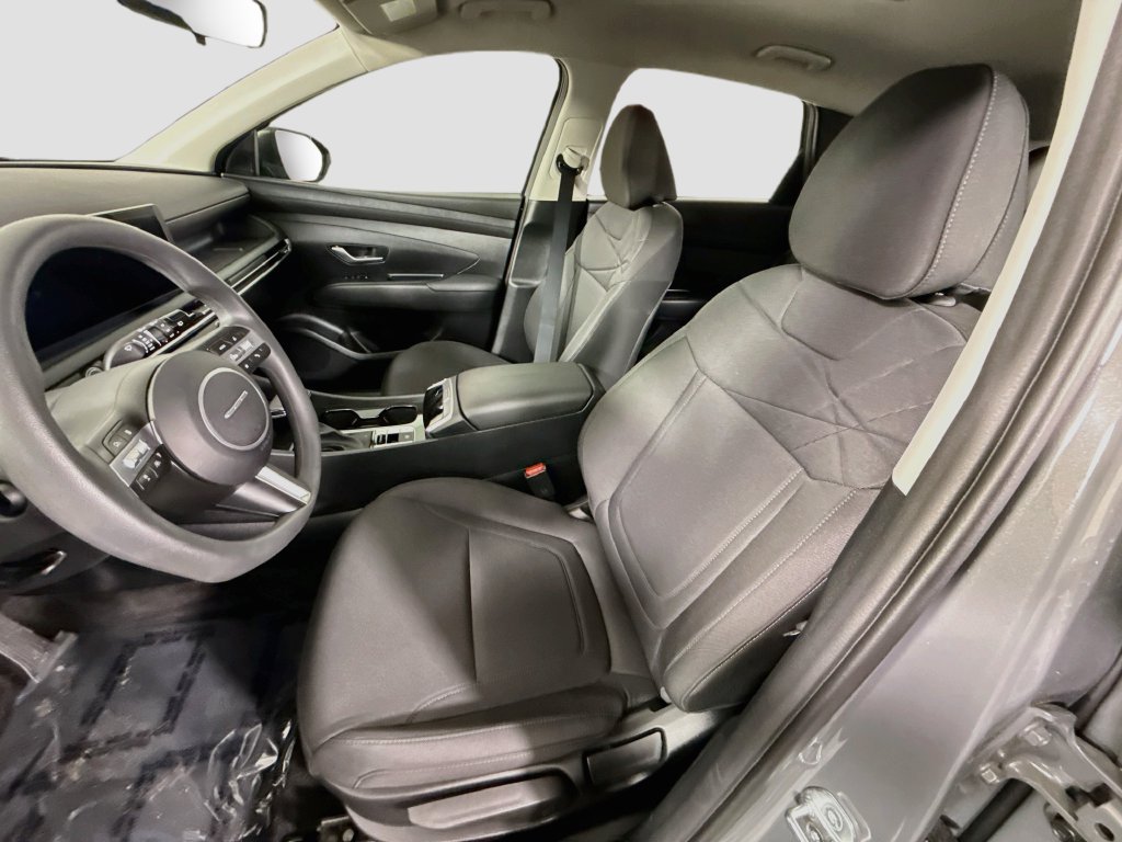 Used 2025 Hyundai Tucson SE FWD image 26