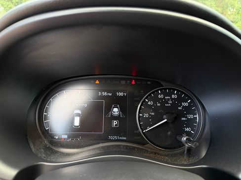 Used 2021 Nissan Kicks SV FWD image 21