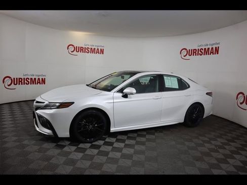 Used 2024 Toyota Camry XSE w/ Navigation Package FWD image 4