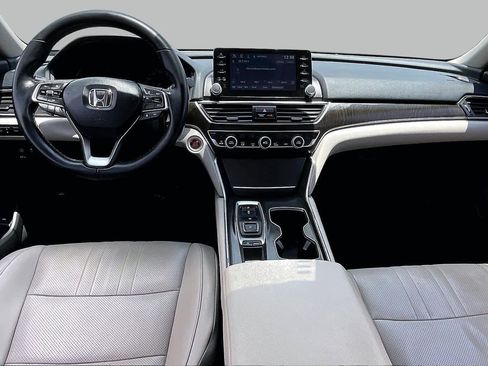 Used 2021 Honda Accord Touring image 17