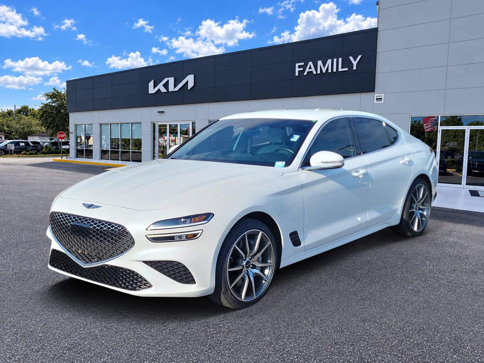 Used 2024 Genesis G70 2.5T AWD/4WD image 3