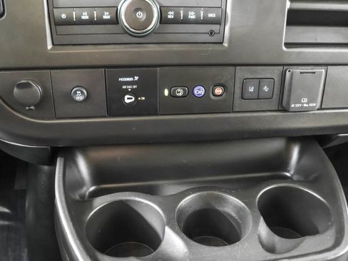 Used 2025 Chevrolet Express 3500 LT w/ LT Preferred Equipment Group RWD image 29