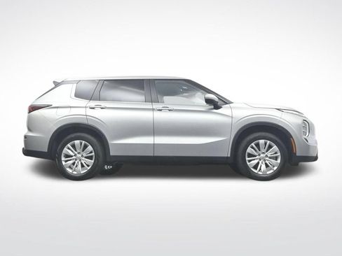 Used 2025 Mitsubishi Outlander ES AWD/4WD image 43