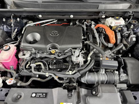 Used 2019 Toyota RAV4 XSE w/ Carpet Mat Package AWD/4WD image 10