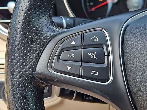 Used 2018 Mercedes-Benz C 300 Sedan image 23