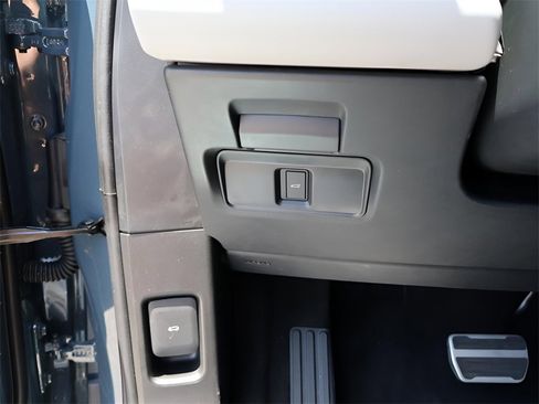 New 2026 Land Rover Range Rover Evoque Dynamic SE image 35