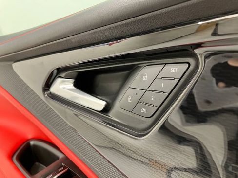 Used 2024 Chevrolet Blazer EV RS AWD/4WD image 40