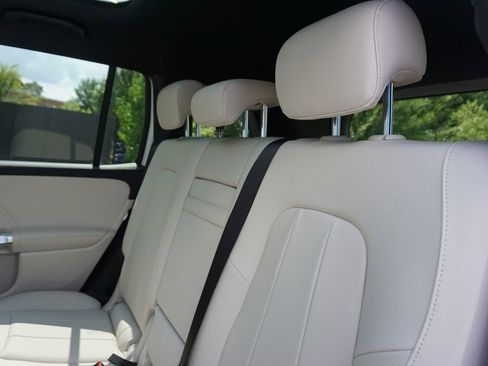 New 2025 Mercedes-Benz GLB 250 4MATIC image 14