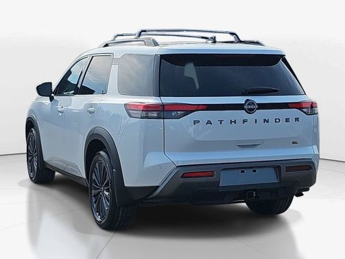 New 2026 Nissan Pathfinder Platinum FWD image 7
