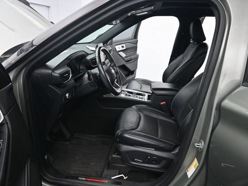 Used 2020 Ford Explorer ST w/ Premium Technology Package AWD/4WD image 16