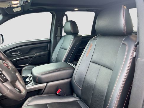 Used 2024 Nissan Titan PRO-4X w/ Pro-4x Convenience Package image 21