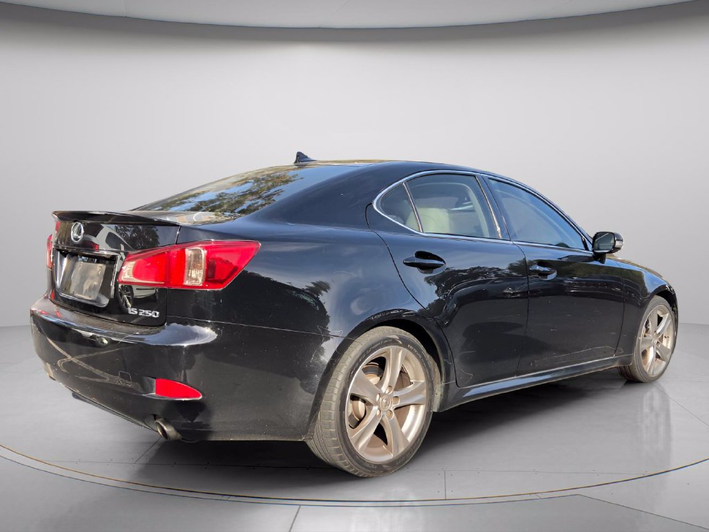 Used 2013 Lexus IS 250 RWD image 6