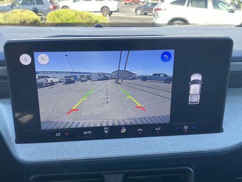 Used 2025 Ford Maverick XLT w/ Equipment Group 302A AWD/4WD image 17