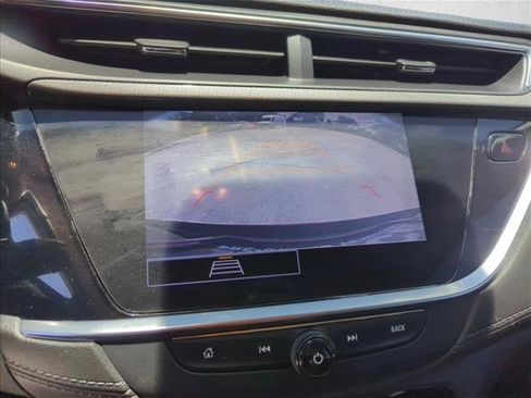 Used 2021 Buick Encore GX Preferred w/ Sport Touring Package FWD image 12
