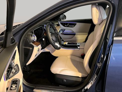 New 2026 Mercedes-Benz C 300 4MATIC Sedan image 13