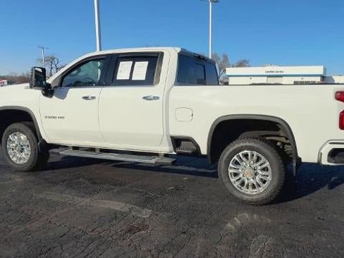 Used 2021 Chevrolet Silverado 2500 High Country w/ Z71 Off-Road Package image 6