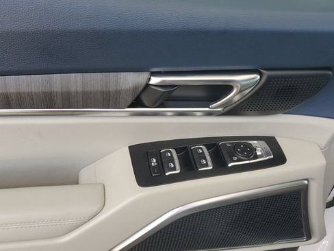 Used 2024 Kia Telluride EX FWD image 20
