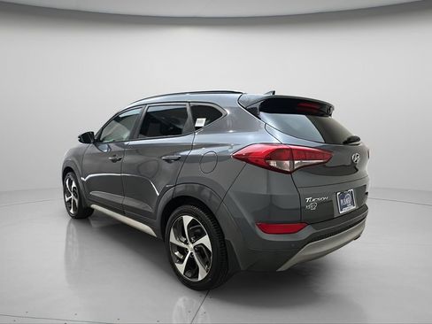 Used 2018 Hyundai Tucson Value AWD/4WD image 4