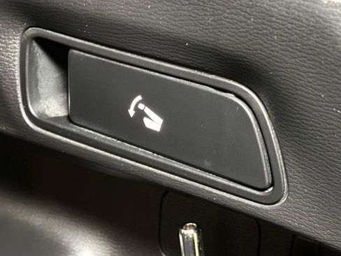 Used 2024 Mitsubishi Outlander SE AWD/4WD image 21