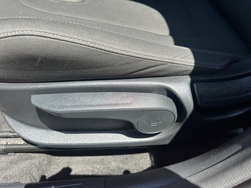 Certified 2024 Hyundai Elantra SEL FWD image 16