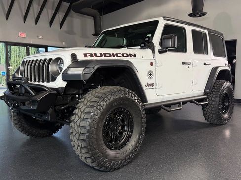 Used 2025 Jeep Wrangler Unlimited Rubicon image 7