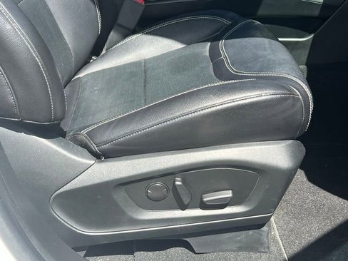 Used 2023 Ford Explorer ST w/ Equipment Group 401A AWD/4WD image 18