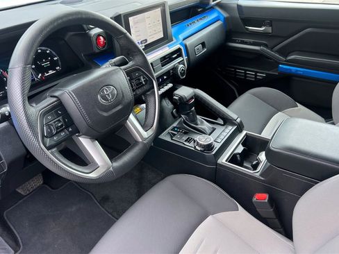 Certified 2025 Toyota Tacoma TRD Off-Road image 13