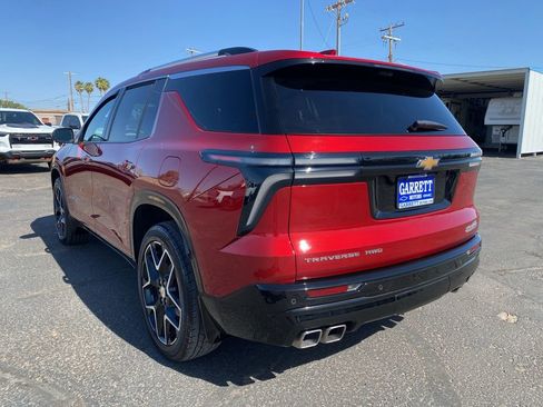 Used 2025 Chevrolet Traverse High Country w/ LPO, Floor Liner Package AWD/4WD image 30