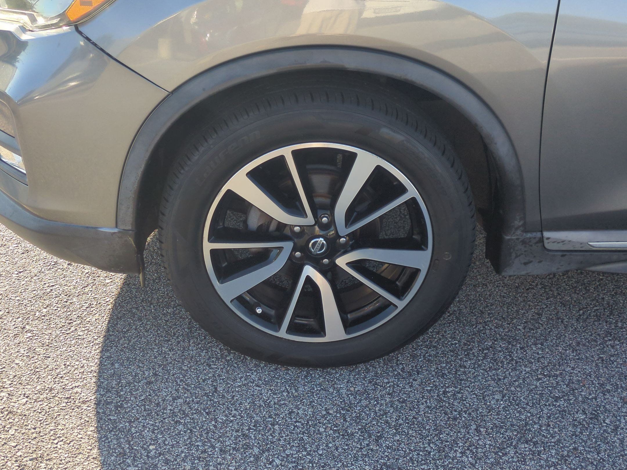Used 2020 Nissan Rogue SL FWD image 11