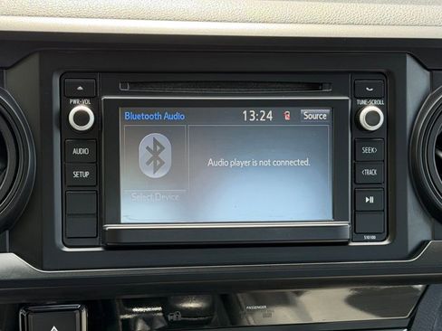 Used 2016 Toyota Tacoma SR RWD image 9
