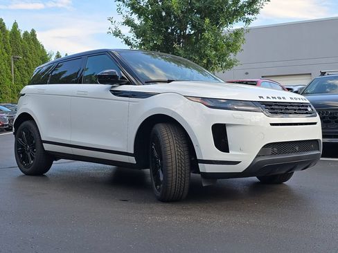 New 2026 Land Rover Range Rover Evoque S AWD/4WD image 4
