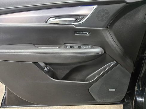 Used 2019 Cadillac XT5 Premium Luxury image 8