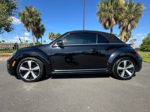Used 2013 Volkswagen Beetle 2.0T FWD image 25