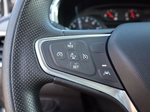 Used 2020 Chevrolet Equinox L image 13