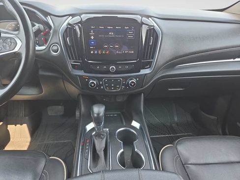 Used 2023 Chevrolet Traverse Premier w/ Redline Edition AWD/4WD image 11