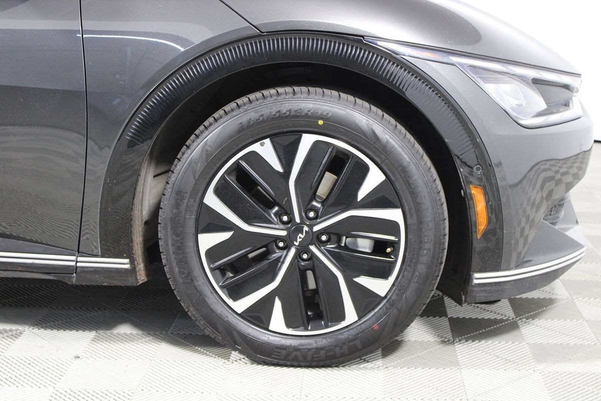 Used 2023 Kia EV6 Wind w/ Wind Technology Package AWD/4WD image 31