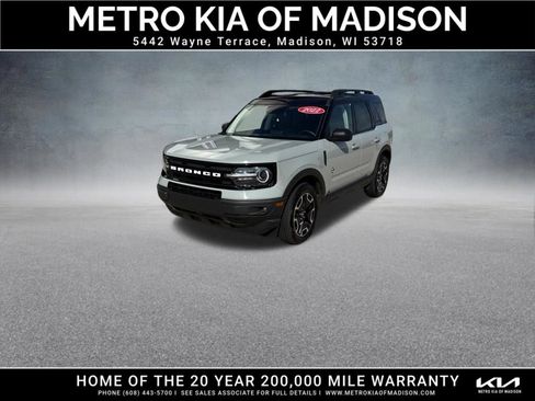 Used 2022 Ford Bronco Sport Outer Banks w/ Tech Package AWD/4WD image 4