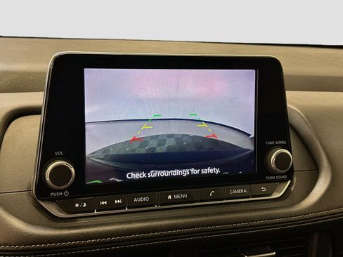Used 2025 Nissan Rogue SV AWD/4WD image 22